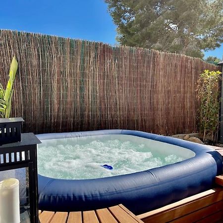 Appartement Apartamento Con Patio Y Jacuzzi Privado à Calafat Extérieur photo
